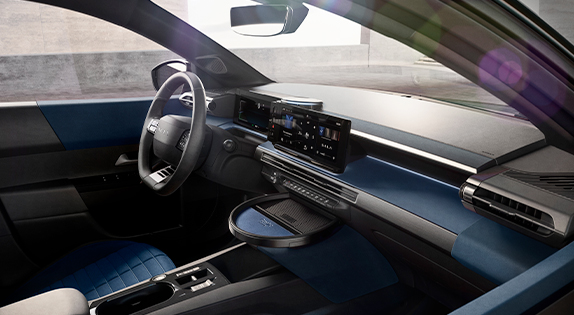 'New Ypsilon interiors. Lancia Glass repair service